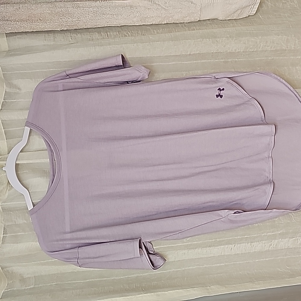 Under Armour active wear tee
